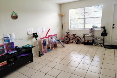 Copropriété à louer à Dania Beach, Floride: 1 chambre, 71.35 m2 № 2390157 - photo 7