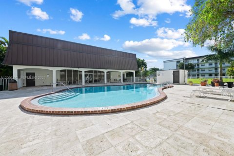 Copropriété à louer à Dania Beach, Floride: 1 chambre, 71.35 m2 № 2390157 - photo 15