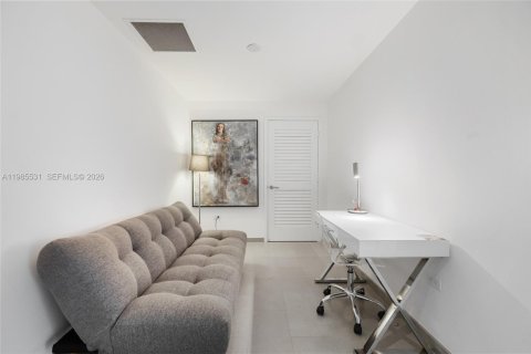 Купить кондоминиум в Майами, Флорида 2 спальни, 127.28м2, № 2044868 - фото 11