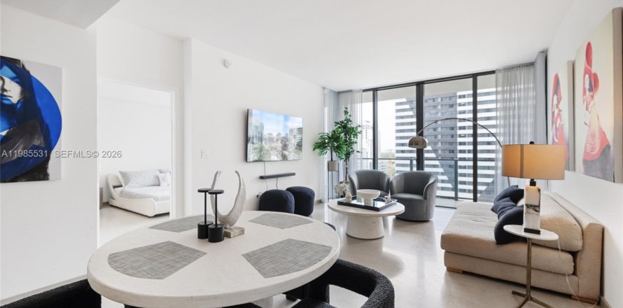 Кондоминиум с 2 спальнями в Майами, Флорида № 2044868