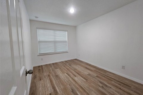 Townhouse in Windermere, Florida 3 bedrooms, 152.73 sq.m. № 2237382 - photo 9