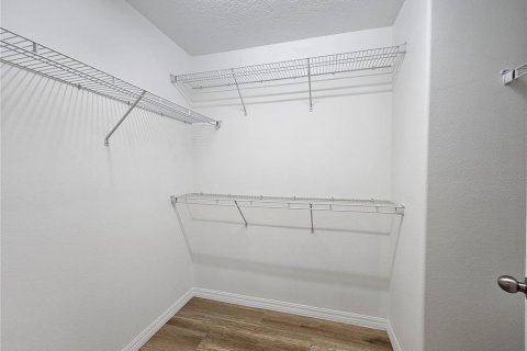 Townhouse in Windermere, Florida 3 bedrooms, 152.73 sq.m. № 2237382 - photo 15