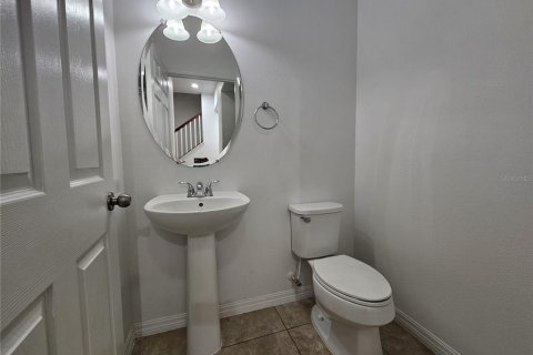 Townhouse in Windermere, Florida 3 bedrooms, 152.73 sq.m. № 2237382 - photo 21