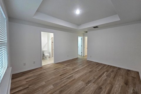 Townhouse in Windermere, Florida 3 bedrooms, 152.73 sq.m. № 2237382 - photo 13