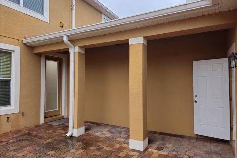 Townhouse in Windermere, Florida 3 bedrooms, 152.73 sq.m. № 2237382 - photo 4