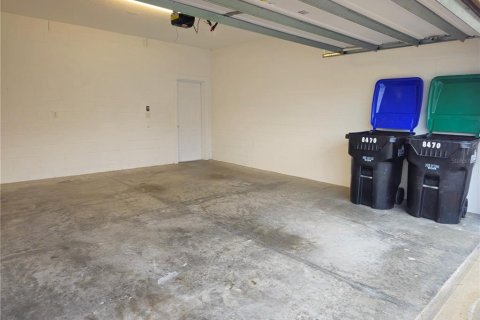 Townhouse in Windermere, Florida 3 bedrooms, 152.73 sq.m. № 2237382 - photo 23