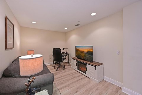 Condo in Palmetto, Florida, 2 bedrooms  № 2230057 - photo 23