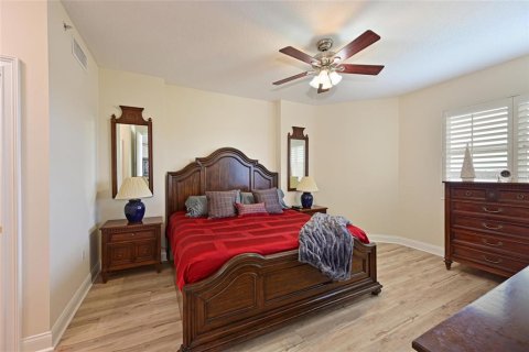 Condo in Palmetto, Florida, 2 bedrooms  № 2230057 - photo 28