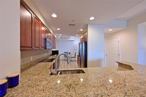 Condo in Palmetto, Florida, 2 bedrooms  № 2230057 - photo 17