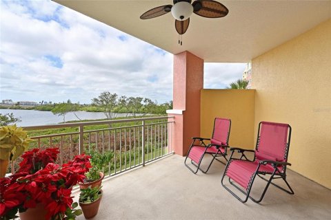 Condo in Palmetto, Florida, 2 bedrooms  № 2230057 - photo 25