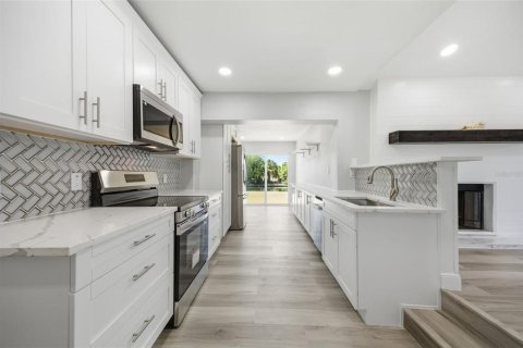Casa en venta en Hudson, Florida, 3 dormitorios, 136.19 m2 № 2229130 - foto 9