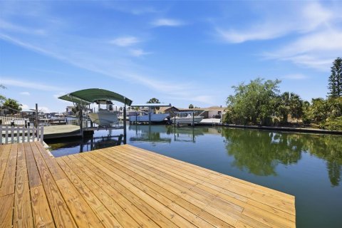 Casa en venta en Hudson, Florida, 3 dormitorios, 136.19 m2 № 2229130 - foto 19