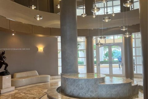 Condominio en venta en Miami, Florida, 3 dormitorios, 234.11 m2 № 1936445 - foto 23