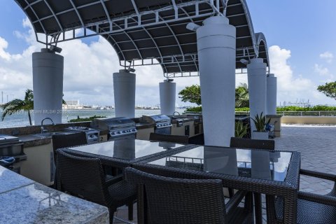 Condominio en venta en Miami, Florida, 3 dormitorios, 234.11 m2 № 1936445 - foto 29