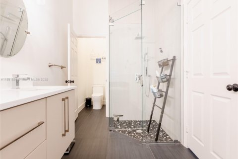 House in Boynton Beach, Florida 3 bedrooms, 181.07 sq.m. № 1946791 - photo 24