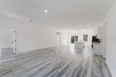 Villa ou maison à louer à Ocala, Floride: 4 chambres, 164.81 m2 № 2155872 - photo 4