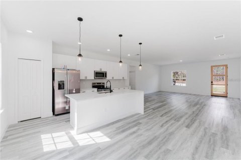 Villa ou maison à louer à Ocala, Floride: 4 chambres, 164.81 m2 № 2155872 - photo 12