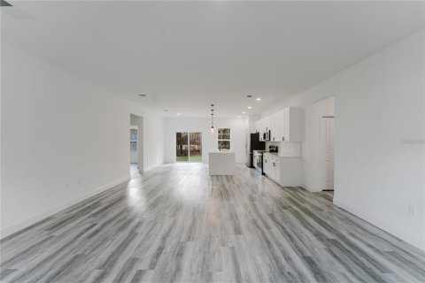 Villa ou maison à louer à Ocala, Floride: 4 chambres, 164.81 m2 № 2155872 - photo 5