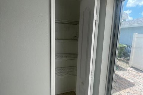 Снять в аренду таунхаус в Уиндермир, Флорида 3 комнаты, 152.55м2, № 2212303 - фото 12