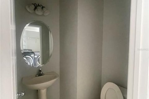 Снять в аренду таунхаус в Уиндермир, Флорида 3 комнаты, 152.55м2, № 2212303 - фото 16