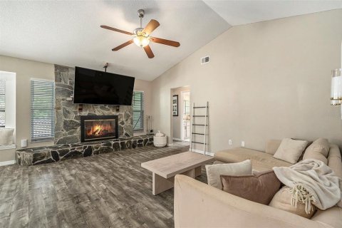 House in Spring Hill, Florida 3 bedrooms, 167.97 sq.m. № 1899063 - photo 7