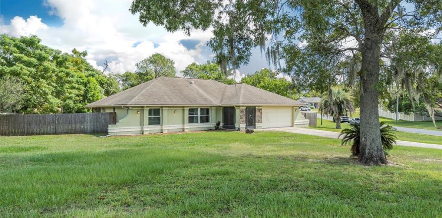 Villa ou maison à Spring Hill, Floride 3 chambres, 167.97 m2 № 1899063