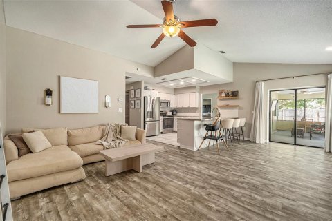 House in Spring Hill, Florida 3 bedrooms, 167.97 sq.m. № 1899063 - photo 8