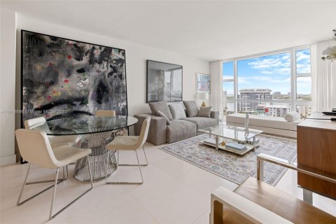 Condominio en venta en Miami Beach, Florida, 1 dormitorio, 88.26 m2 № 1934278 - foto 10