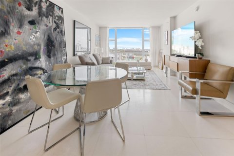 Condominio en venta en Miami Beach, Florida, 1 dormitorio, 88.26 m2 № 1934278 - foto 9