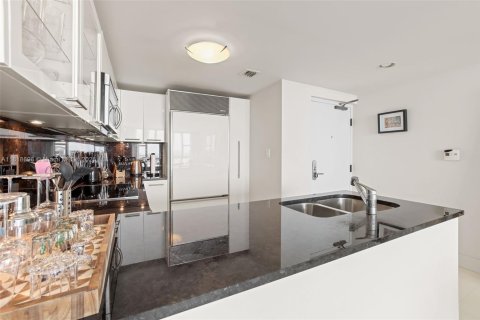 Condominio en venta en Miami Beach, Florida, 1 dormitorio, 88.26 m2 № 1934278 - foto 6