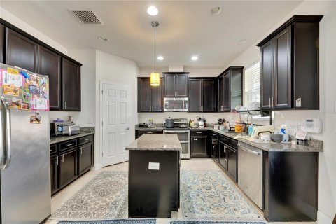 House in Riverview, Florida 4 bedrooms, 282.52 sq.m. № 1560334 - photo 12