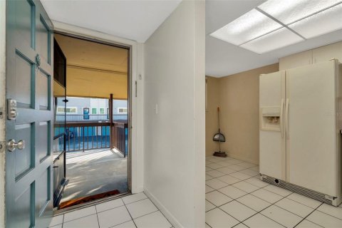 Copropriété à vendre à Tampa, Floride: 2 chambres, 99.22 m2 № 1581154 - photo 18