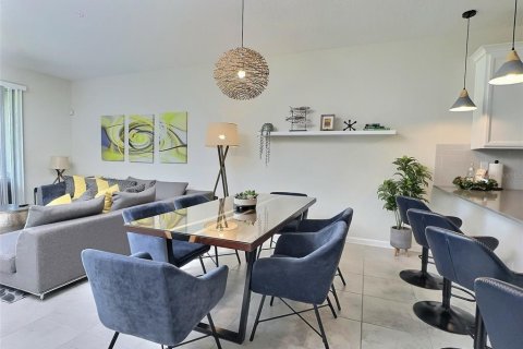 Touwnhouse à vendre à Davenport, Floride: 3 chambres, 166.02 m2 № 1673081 - photo 6