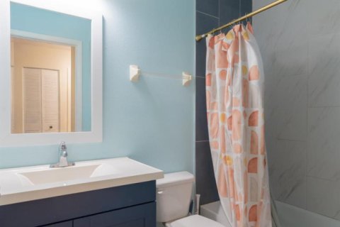 Купить виллу или дом в Порт-Сент-Луси, Флорида 6 комнат, 126.81м2, № 2078178 - фото 7