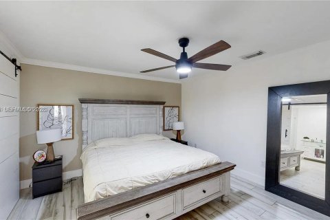 Casa en alquiler en Miami, Florida, 4 dormitorios, 180.23 m2 № 2041187 - foto 27