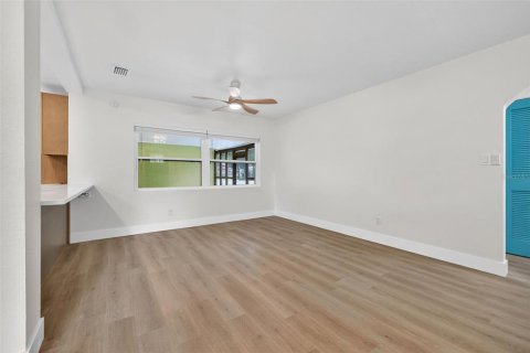 Villa ou maison à vendre à New Port Richey, Floride: 3 chambres, 128.11 m2 № 1906926 - photo 13