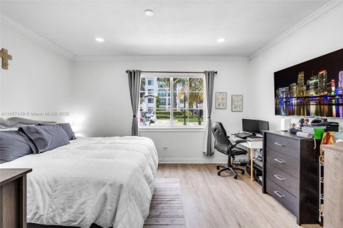 Купить кондоминиум в Мирамар, Флорида 3 спальни, 132.48м2, № 1881706 - фото 14