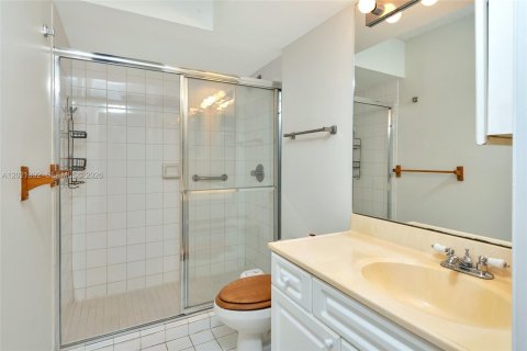 Copropriété à vendre à Miami Beach, Floride: 3 chambres, 129.13 m2 № 2256906 - photo 23