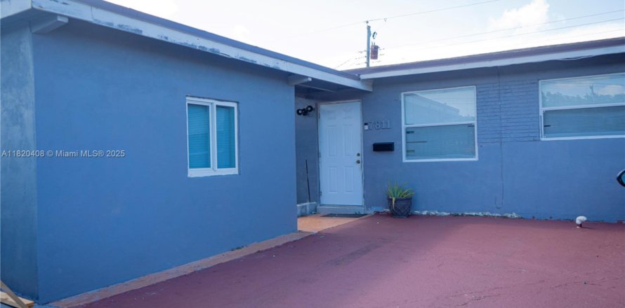 Villa ou maison à Hollywood, Floride 3 chambres, 151.06 m2 № 1937499