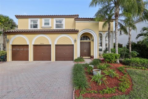 Casa en venta en Miramar, Florida, 5 dormitorios, 337.05 m2 № 1993929 - foto 1