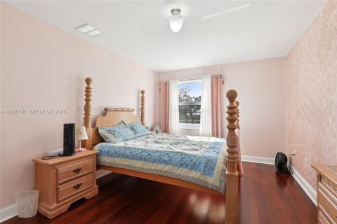 Casa en venta en Miramar, Florida, 5 dormitorios, 337.05 m2 № 1993929 - foto 27