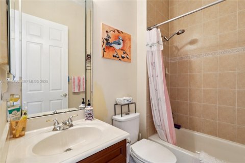 Casa en venta en Miramar, Florida, 5 dormitorios, 337.05 m2 № 1993929 - foto 16