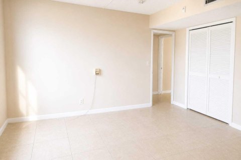 Copropriété à louer à Pompano Beach, Floride: 3 chambres, 129.13 m2 № 2078691 - photo 18