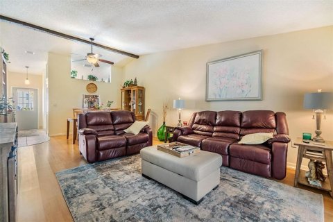 House in Tarpon Springs, Florida 2 bedrooms, 109.35 sq.m. № 1718729 - photo 9