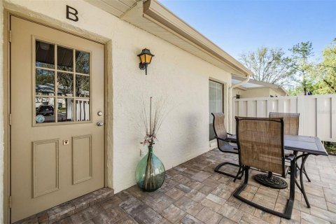 House in Tarpon Springs, Florida 2 bedrooms, 109.35 sq.m. № 1718729 - photo 2