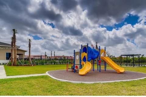 Adosado en venta en Florida City, Florida, 2 dormitorios, 112.23 m2 № 1807874 - foto 15