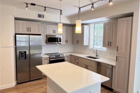 Appartement à Sunrise, Floride 2 chambres, 105.07 m2 № 2014185