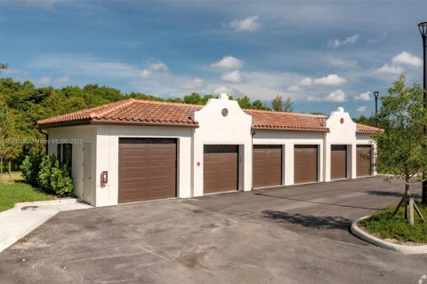 Снять в аренду квартиру в Санрайз, Флорида 2 спальни, 105.07м2, № 2014185 - фото 4