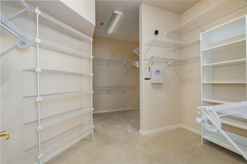 House in Gainesville, Florida 4 bedrooms, 289.3 sq.m. № 1648936 - photo 18