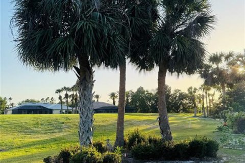 House in Sun City Center, Florida 2 bedrooms, 170.66 sq.m. № 1734848 - photo 16